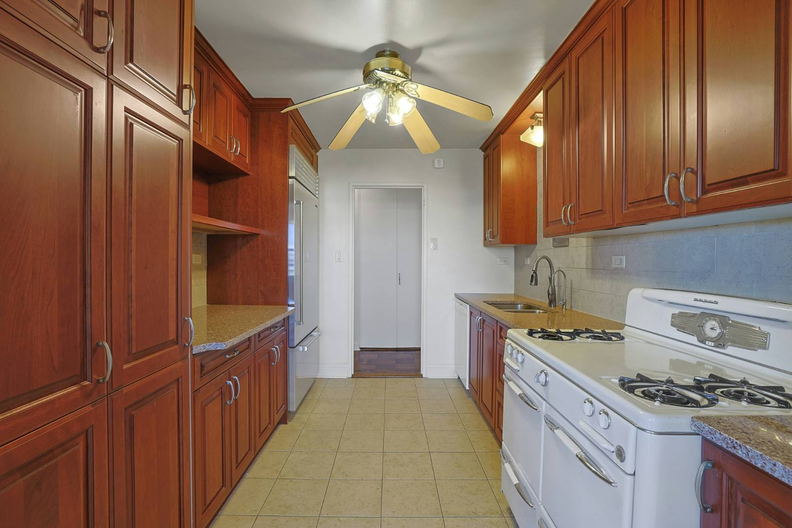 #10 photo, 3935 Blackstone Avenue, #11C, Riverdale , NY 10471