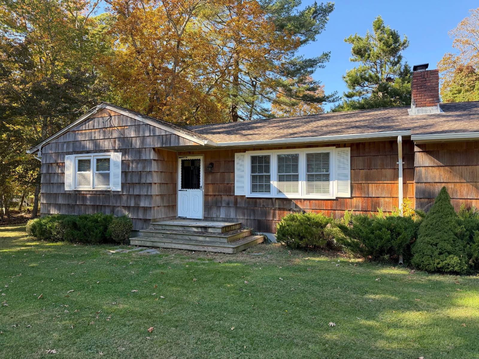 #1 photo, 17 Ram Island Road, Shelter Island , NY 11964