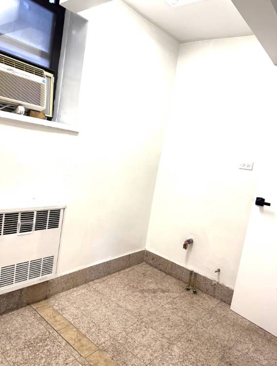 #10 photo, 141-05 Northern Boulevard, #1G or PR1, Flushing , NY 11354