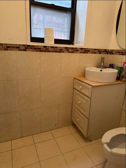 #19 photo, 141-05 Northern Boulevard, #1G or PR1, Flushing , NY 11354