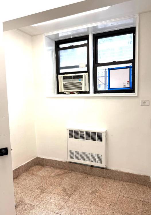 #7 photo, 141-05 Northern Boulevard, #1G or PR1, Flushing , NY 11354