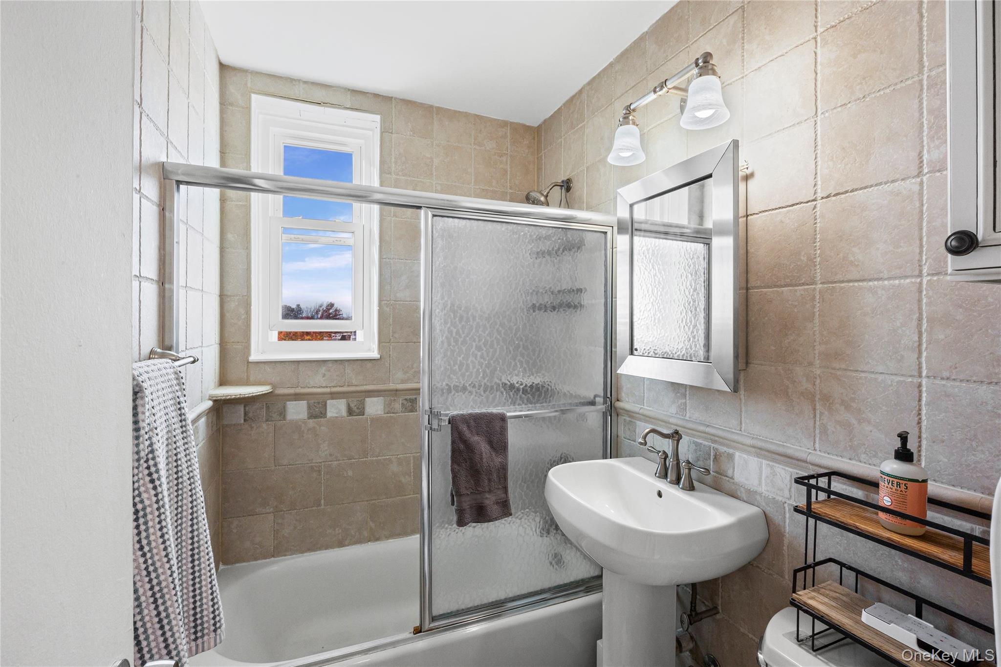 #13 photo, 504 Merrick Road, Lynbrook , NY 11563