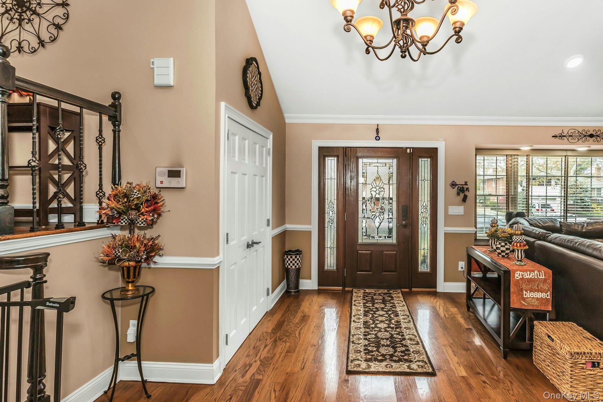 #4 photo, 944 Plum Tree Road, Westbury , NY 11590