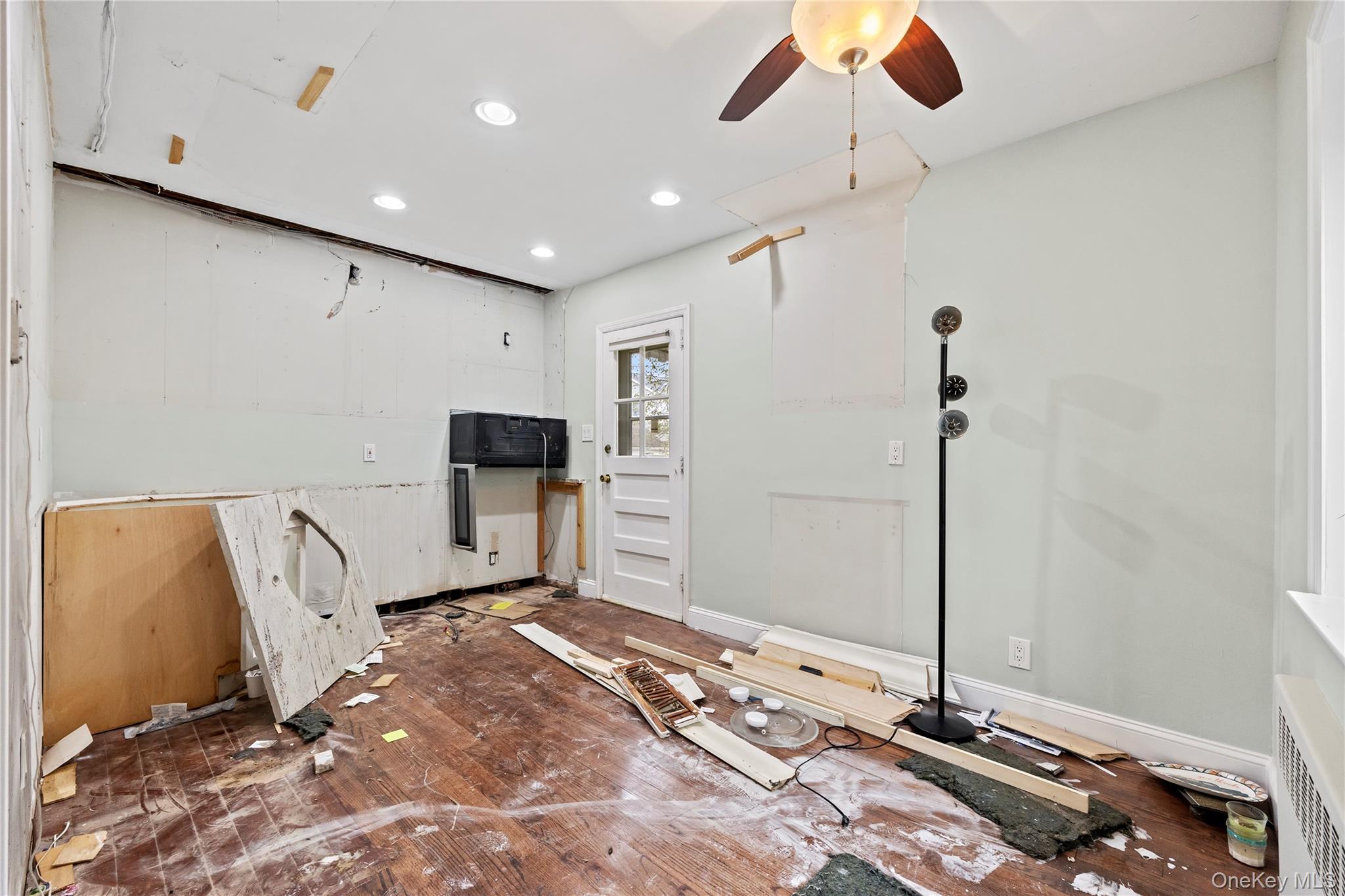 #7 photo, 7-22 151st Place, Whitestone , NY 11357