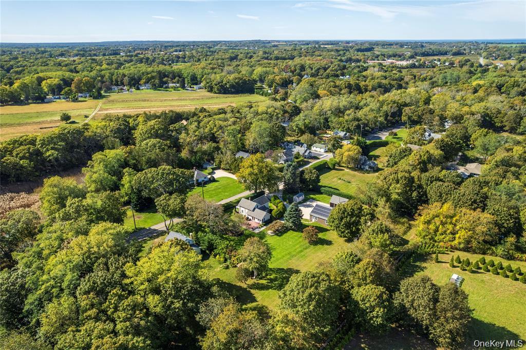 #1 photo, 3275 Skunk Lane, Cutchogue , NY 11935