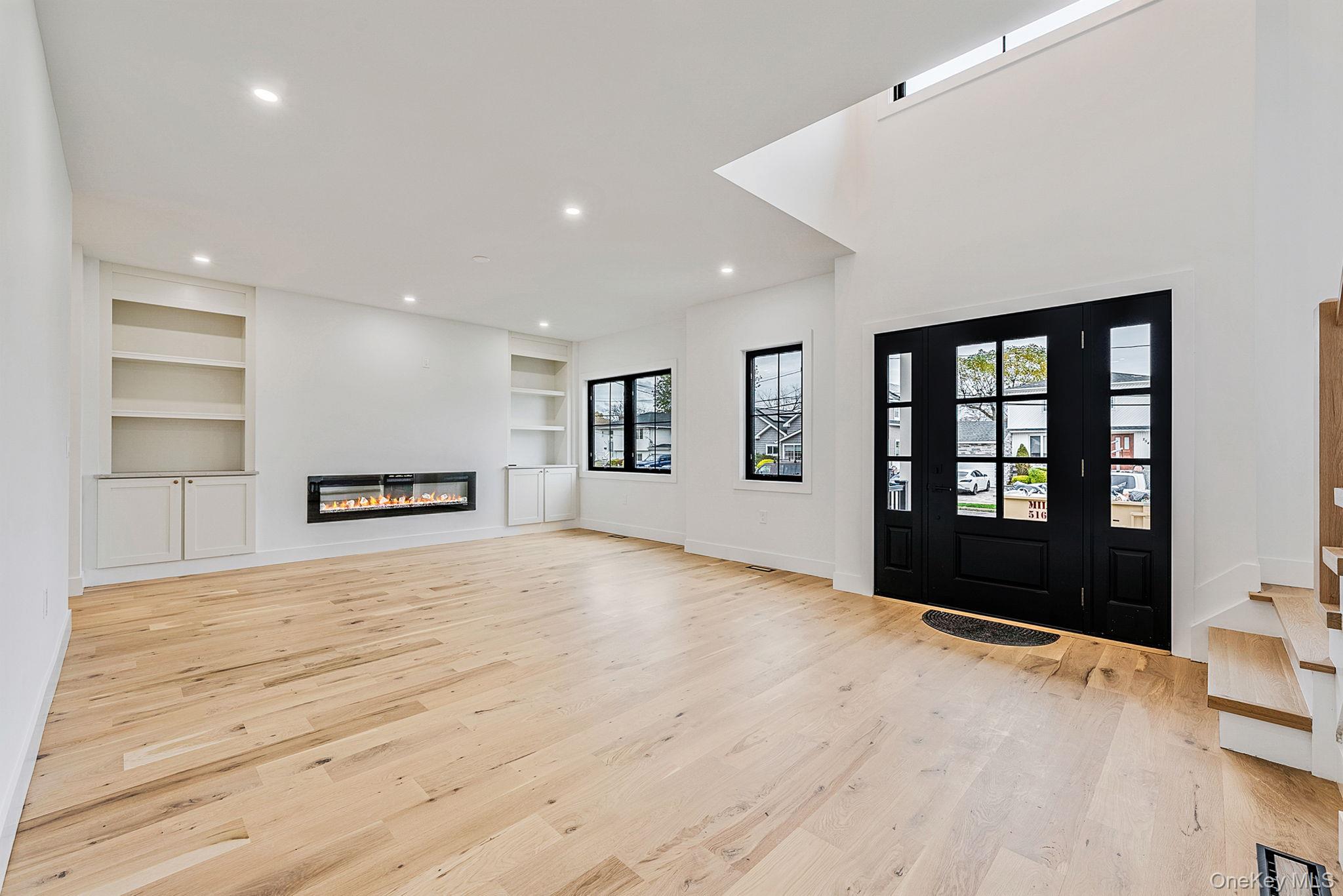 #2 photo, 2542 Lefferts Place, Bellmore , NY 11710