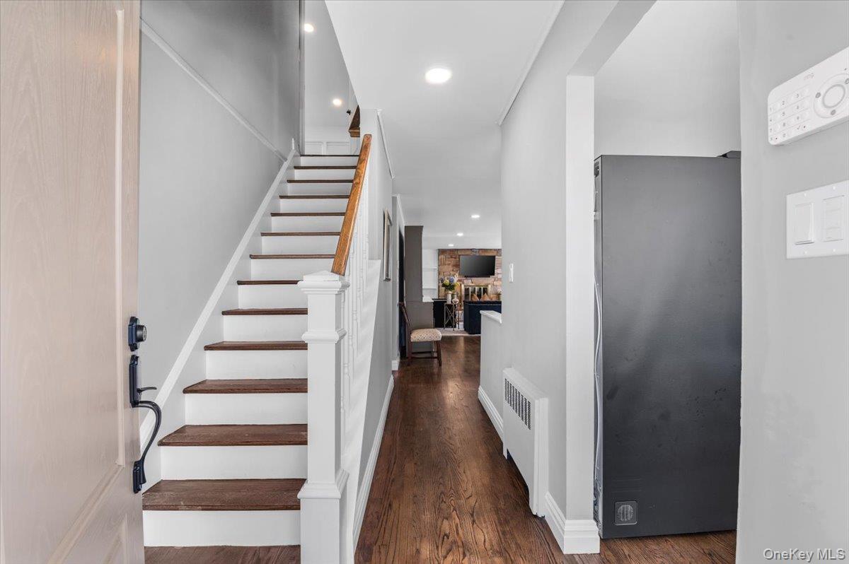 #3 photo, 23 Mahan Road, Old Bethpage , NY 11804