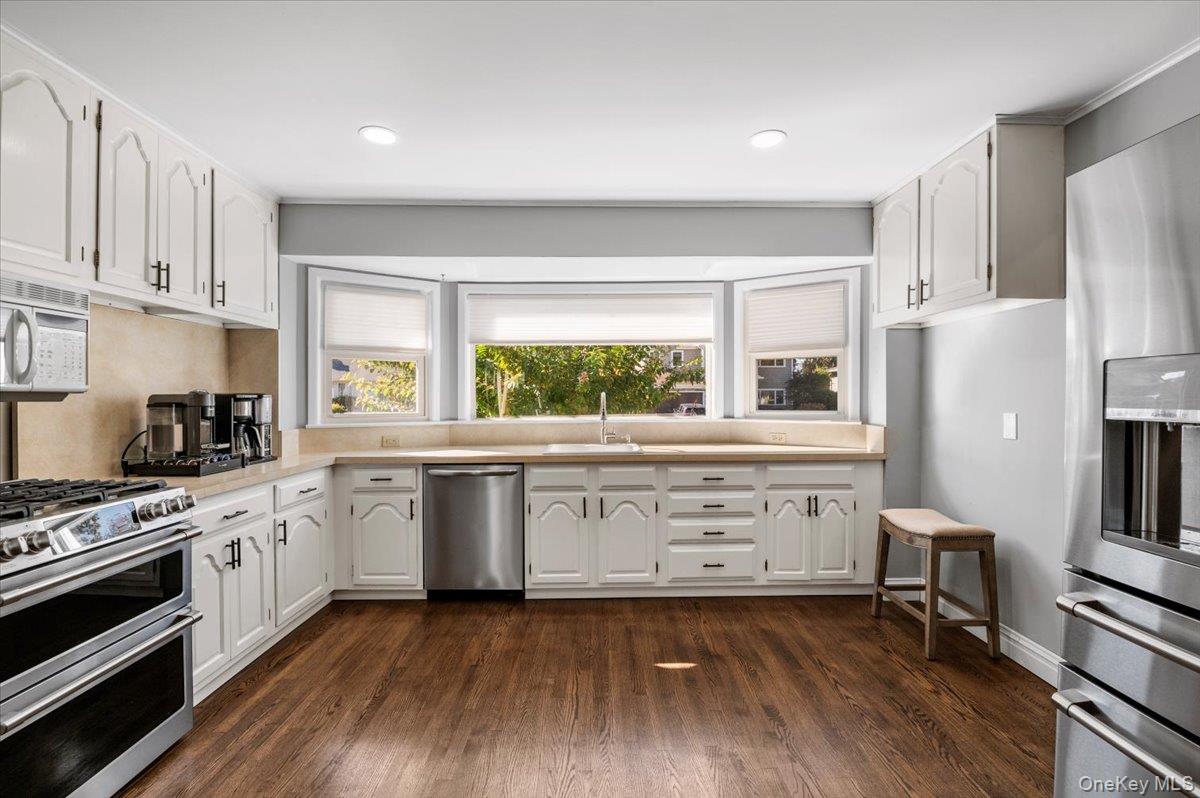 #6 photo, 23 Mahan Road, Old Bethpage , NY 11804