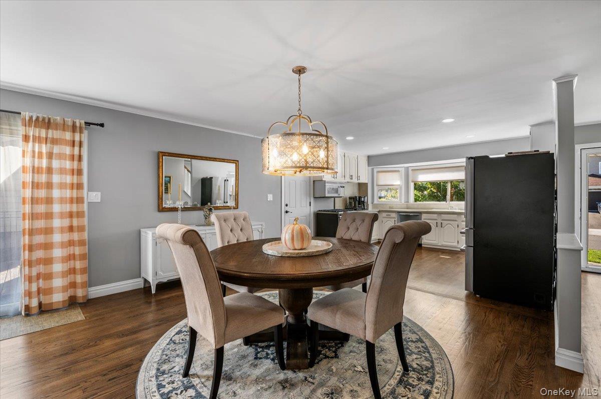 #8 photo, 23 Mahan Road, Old Bethpage , NY 11804