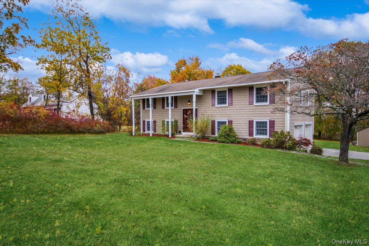 #2 photo, 48 Overlook Drive, Mahopac , NY 10541