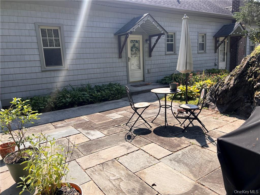 #1 photo, 14 Old Glenham Road, Beacon , NY 12508