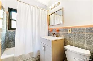 #5 photo, 1662 Tomlinson Avenue, Bronx , NY 10461