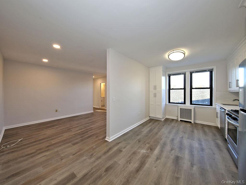 #2 photo, 110 Bradford Street, Harrison , NY 10528