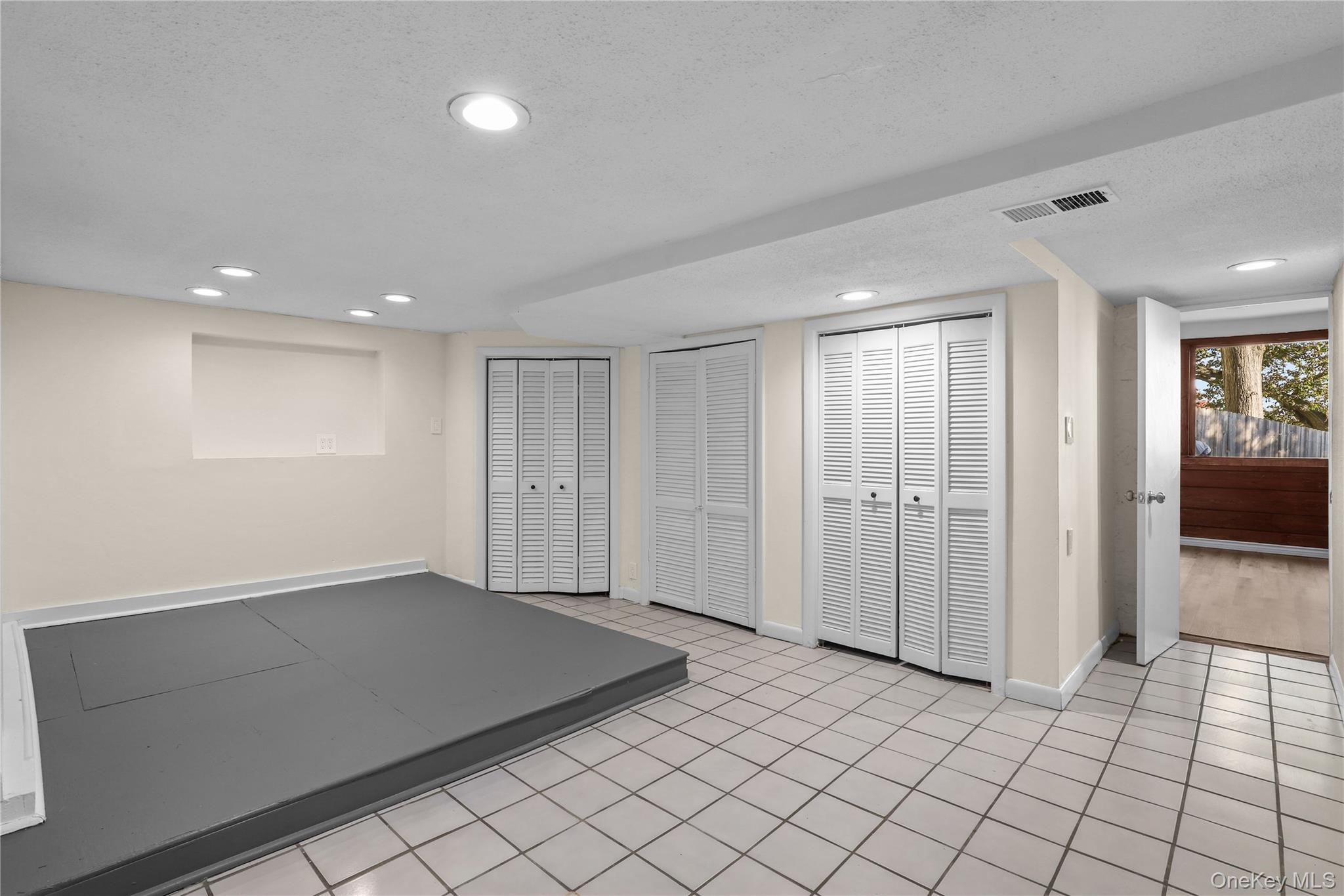 #14 photo, 63 Seaview Avenue, New Rochelle , NY 10801