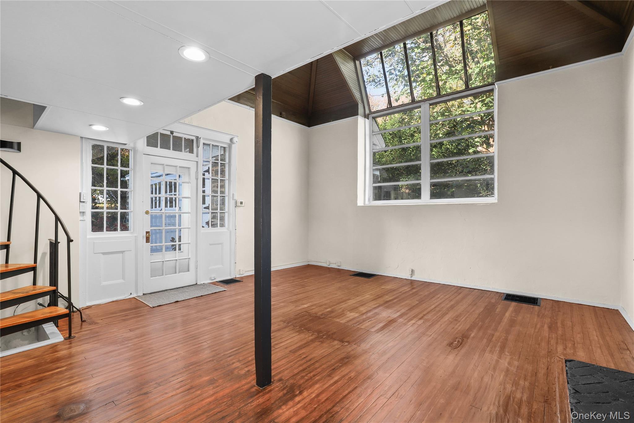 #7 photo, 63 Seaview Avenue, New Rochelle , NY 10801