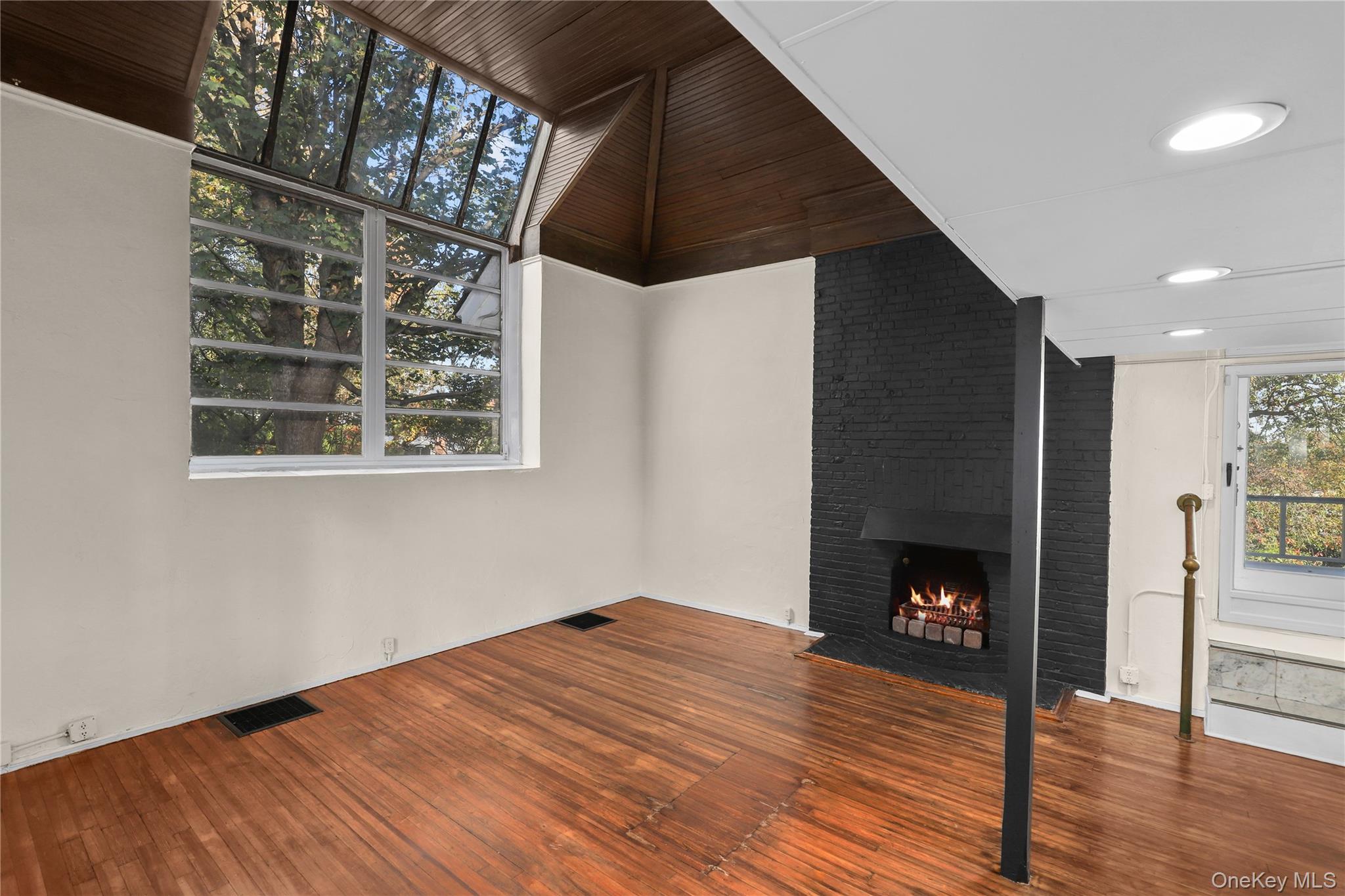 #9 photo, 63 Seaview Avenue, New Rochelle , NY 10801