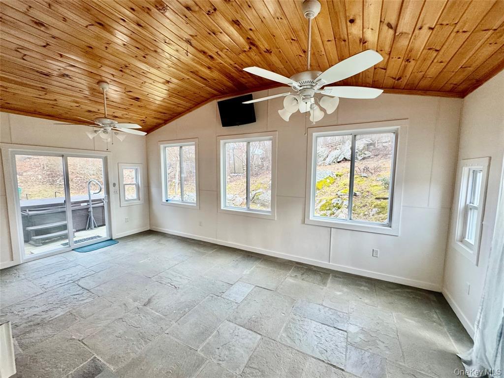 #13 photo, 10 Mimosa Street, Lake Peekskill , NY 10537