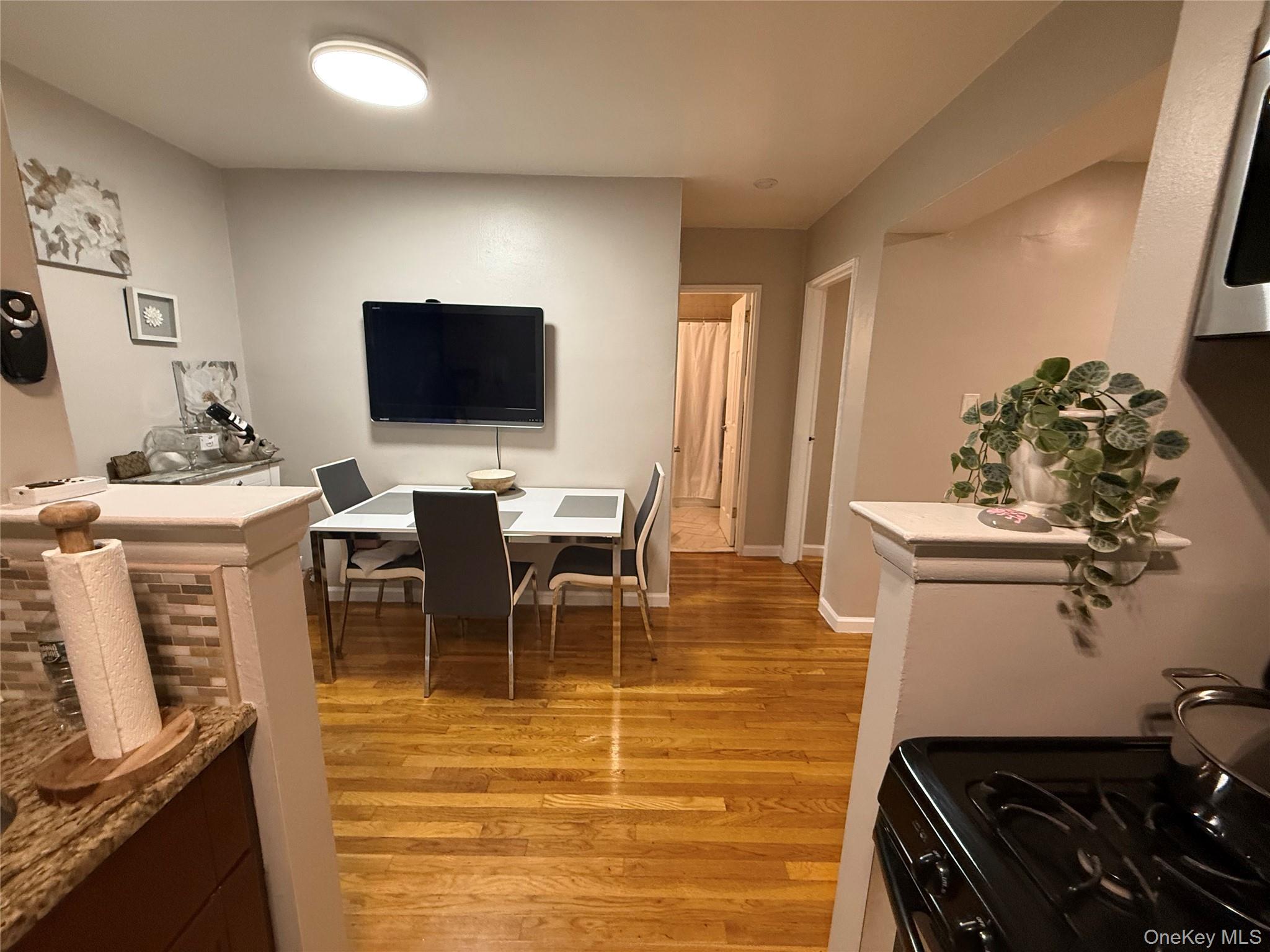 #10 photo, 3123 Bailey Avenue, Bronx , NY 10463