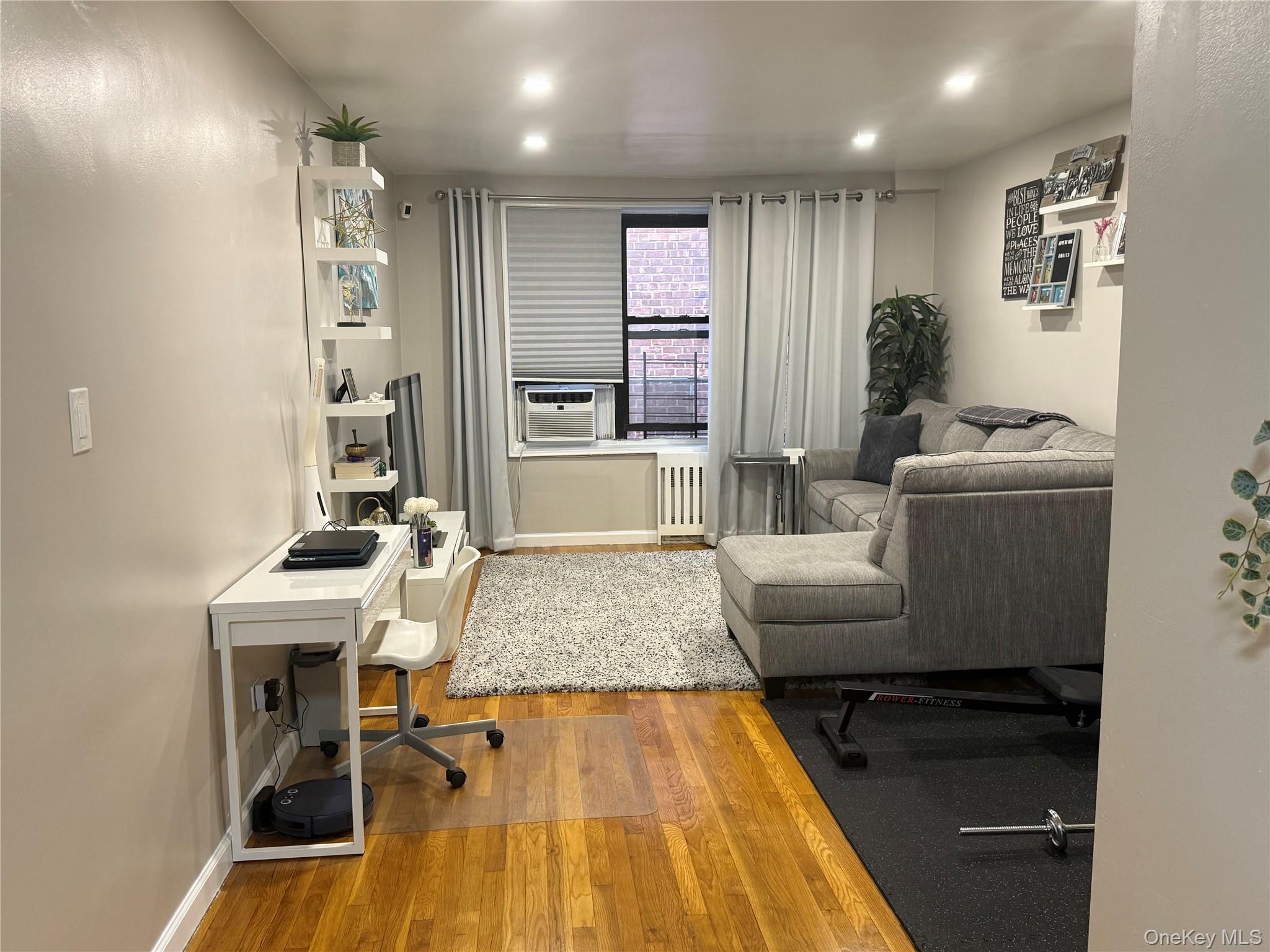 #13 photo, 3123 Bailey Avenue, Bronx , NY 10463