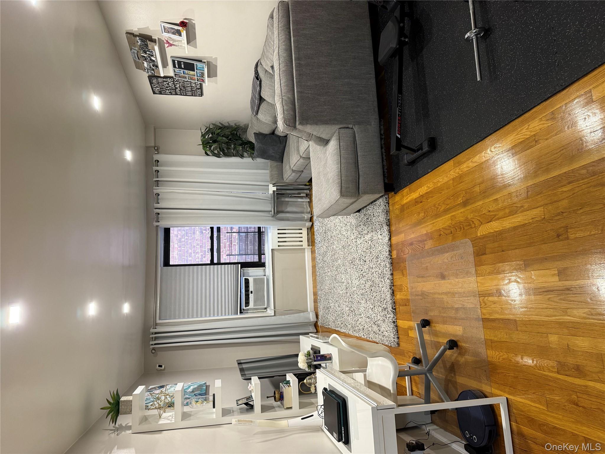 #3 photo, 3123 Bailey Avenue, Bronx , NY 10463