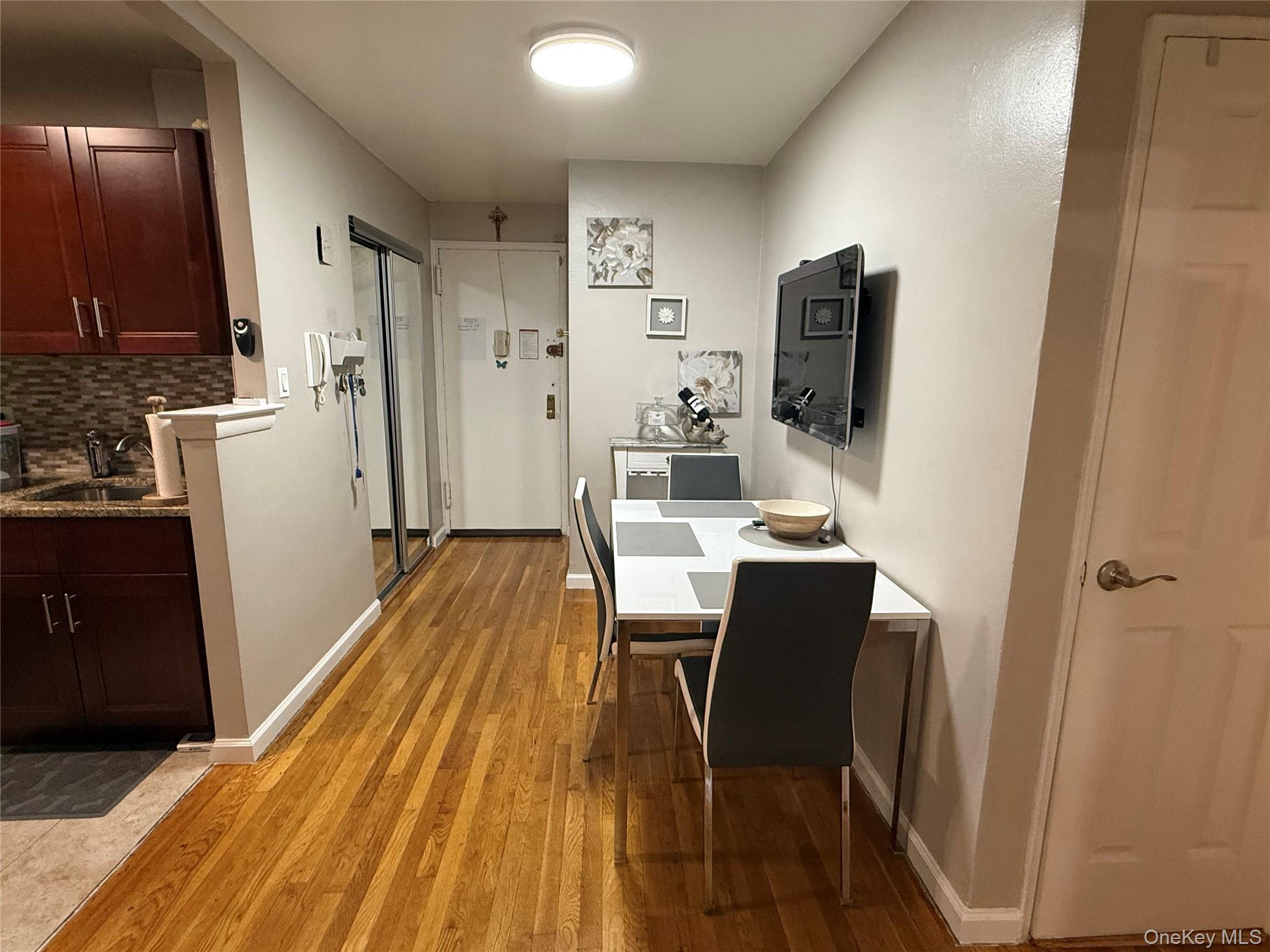 #8 photo, 3123 Bailey Avenue, Bronx , NY 10463