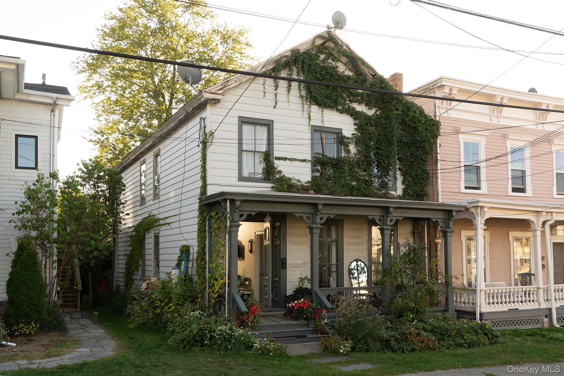 #1 photo, 541 Washington Street, Hudson , NY 12534