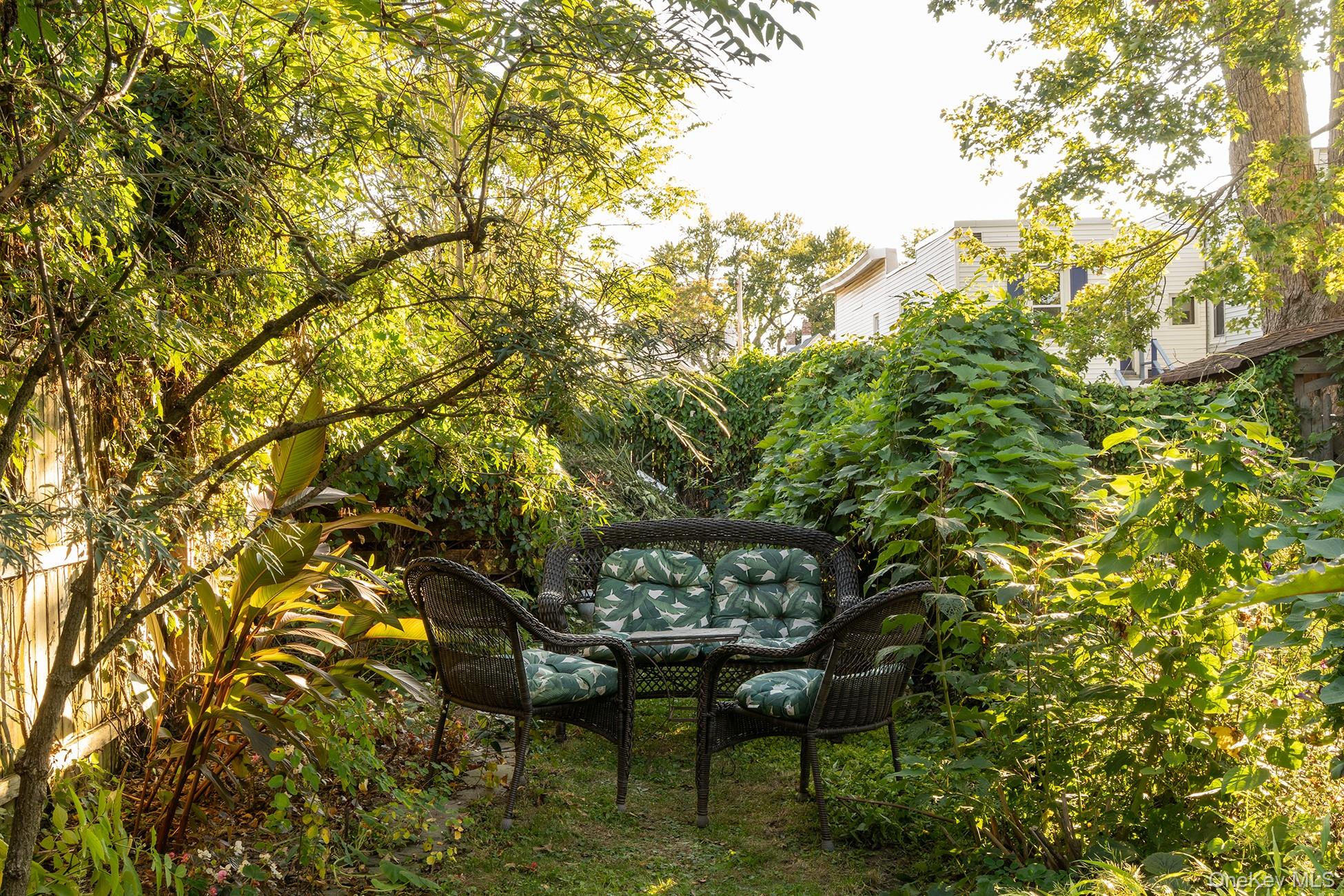 #17 photo, 541 Washington Street, Hudson , NY 12534