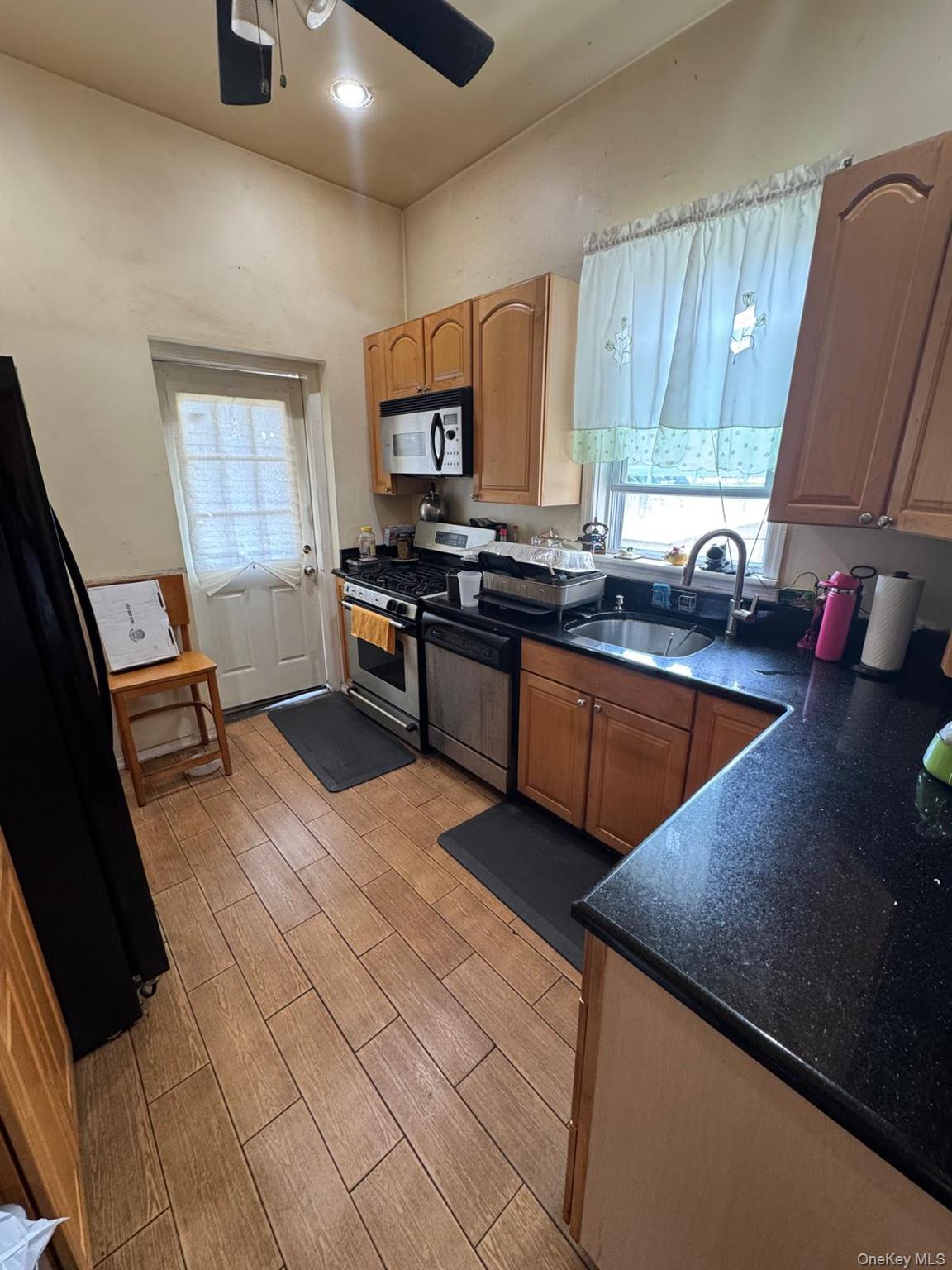 #5 photo, 1536 Union Street, Brooklyn , NY 11213