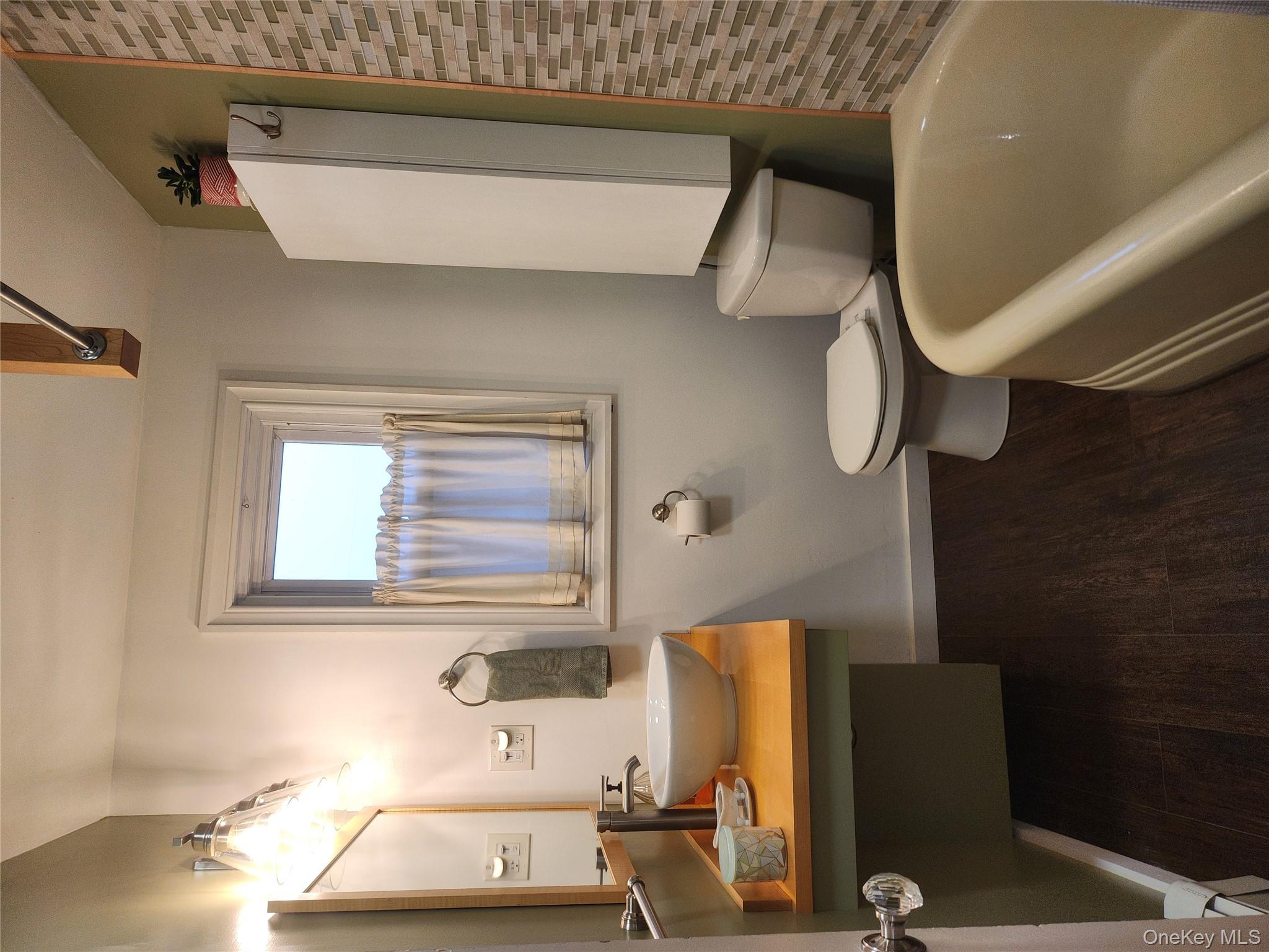 #20 photo, 39 W Pine Road, Staatsburg , NY 12580