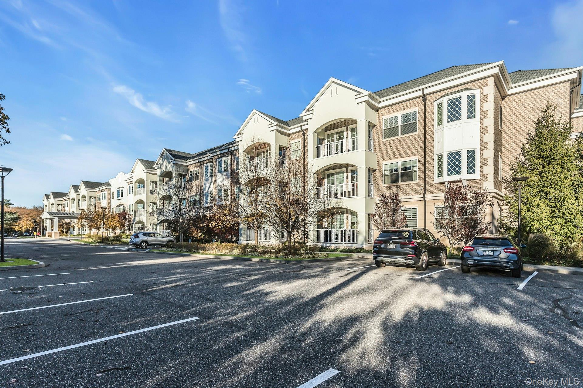 #4 photo, 301 Franklin Avenue, Garden City , NY 11530