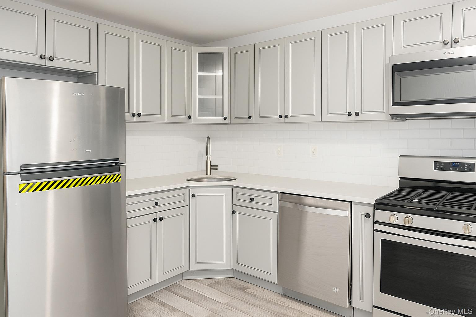 #1 photo, 987 Halsey Street, Brooklyn , NY 11207