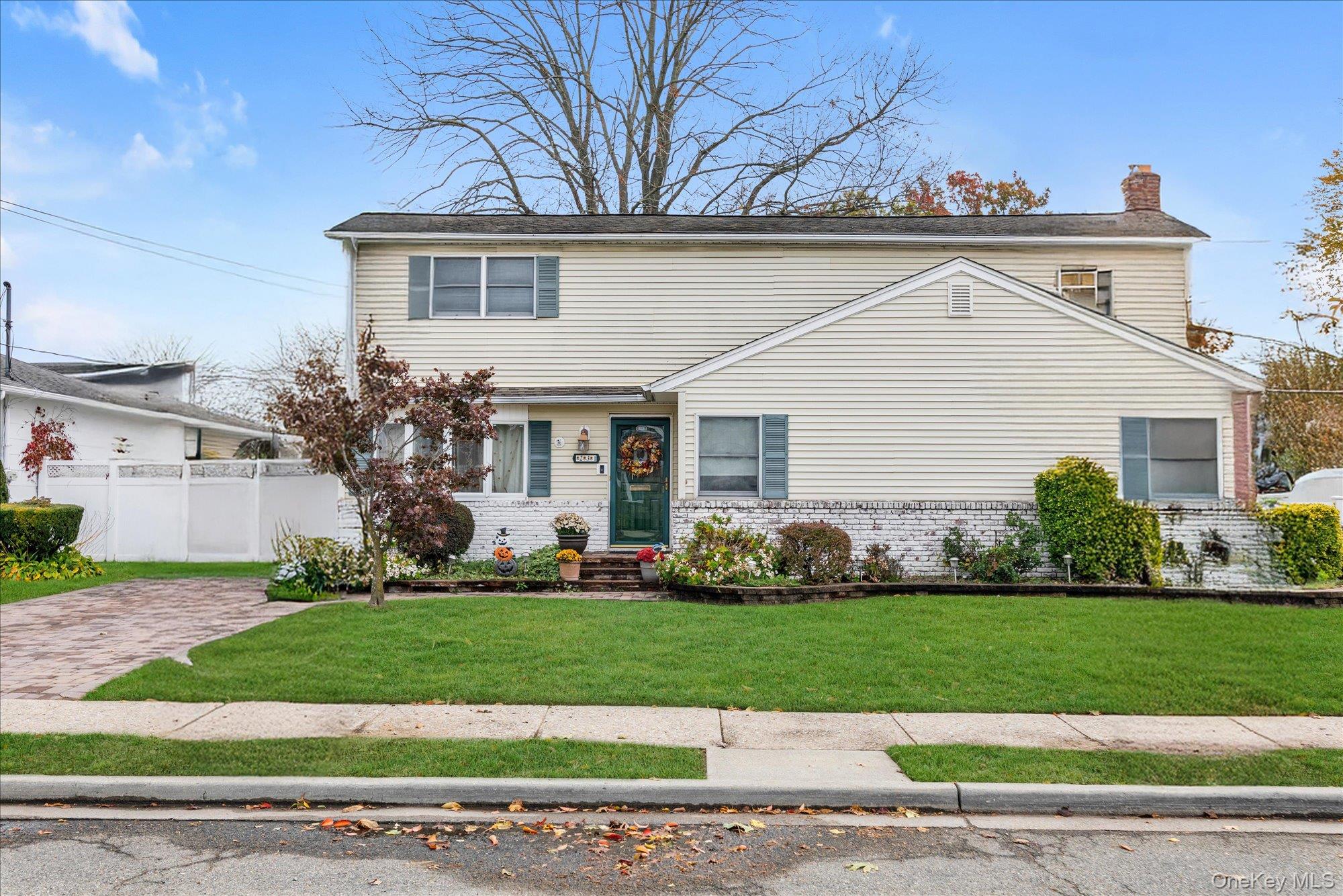 #1 photo, 231 Dogwood Avenue, West Hempstead , NY 11552