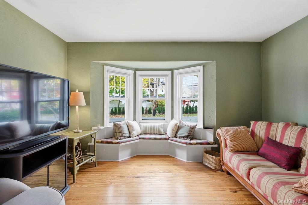 #4 photo, 65 Highland Avenue, Eastchester , NY 10709