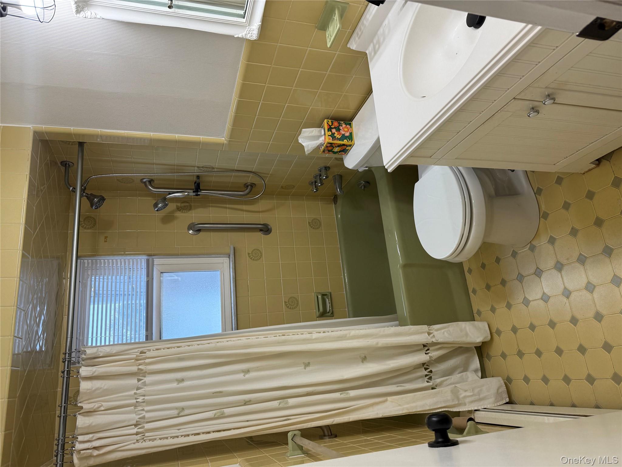 #6 photo, 273 Mott Avenue, Lawrence , NY 11559