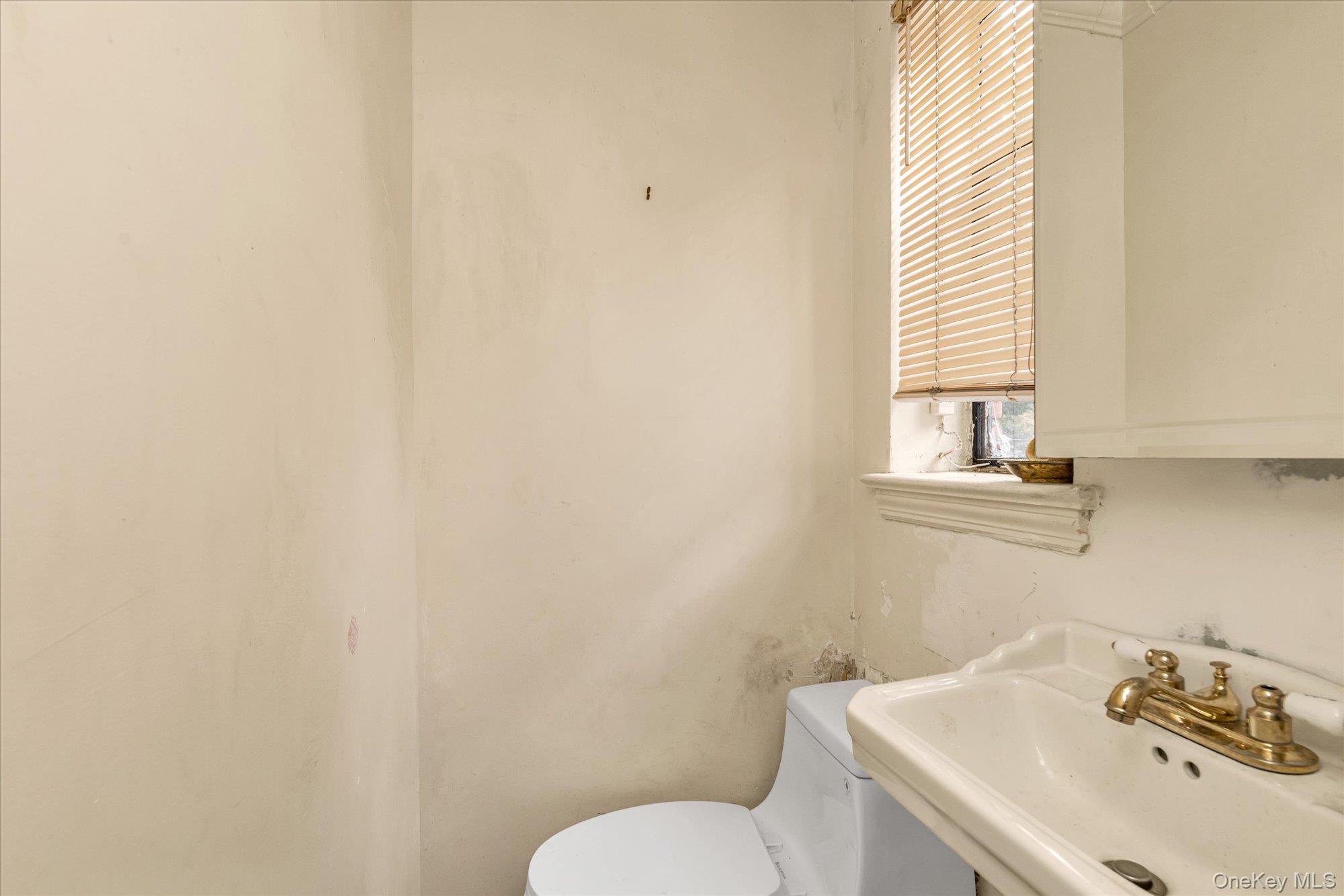 #12 photo, 47-44 Glenwood Street, Little Neck , NY 11362