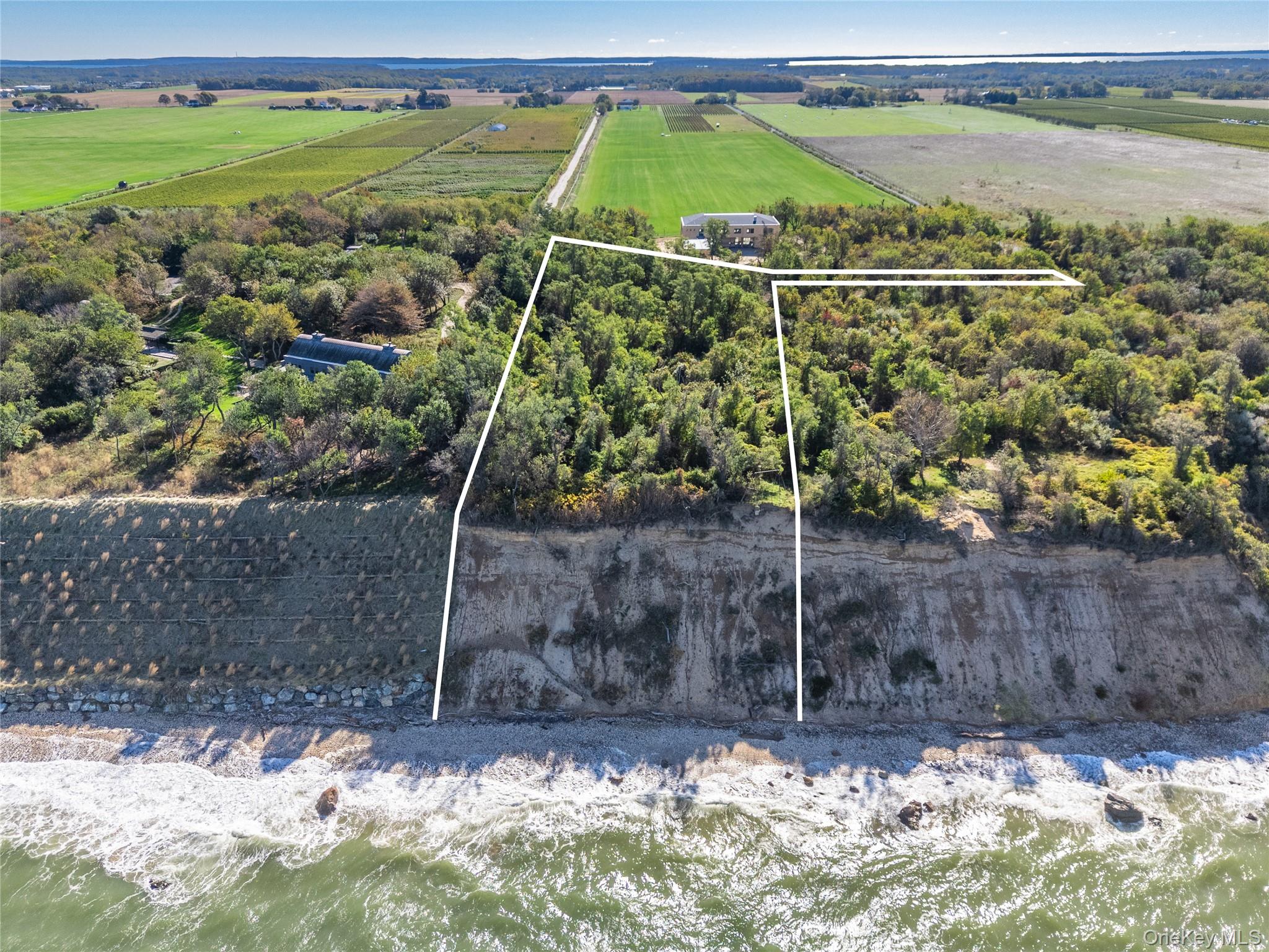 #1 photo, 6121 Oregon Road, Cutchogue , NY 11935