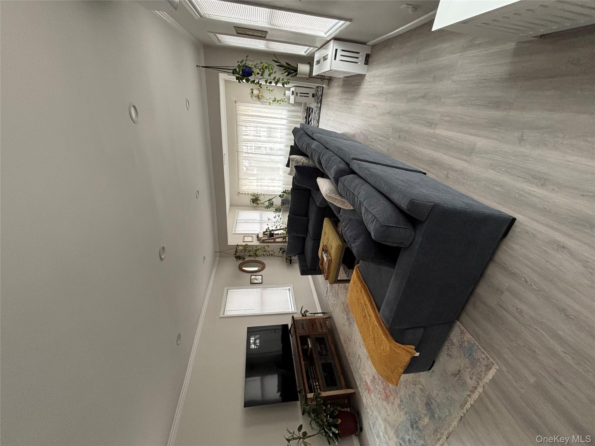 #4 photo, 412 W Hudson Street, Long Beach , NY 11561