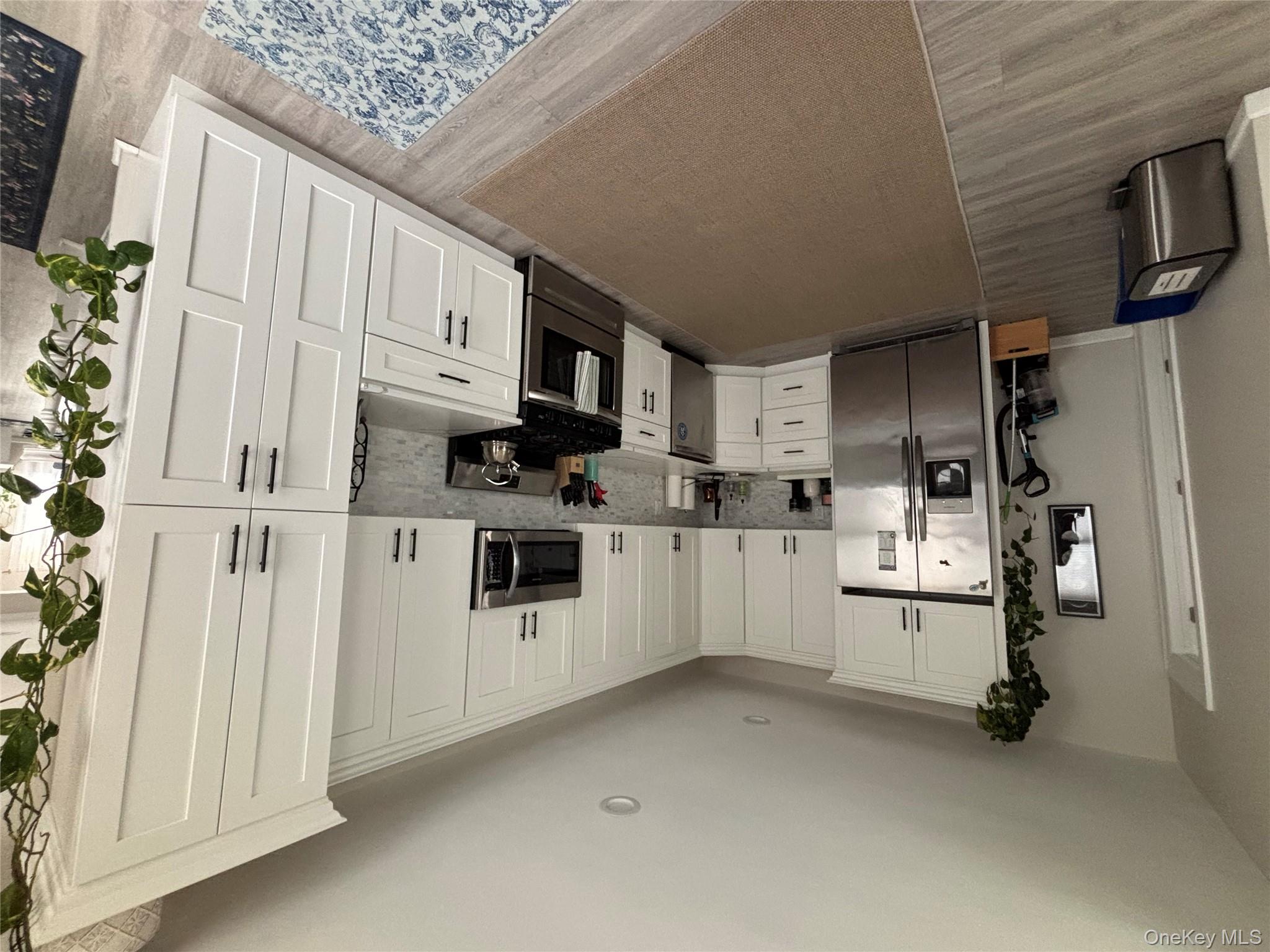 #6 photo, 412 W Hudson Street, Long Beach , NY 11561