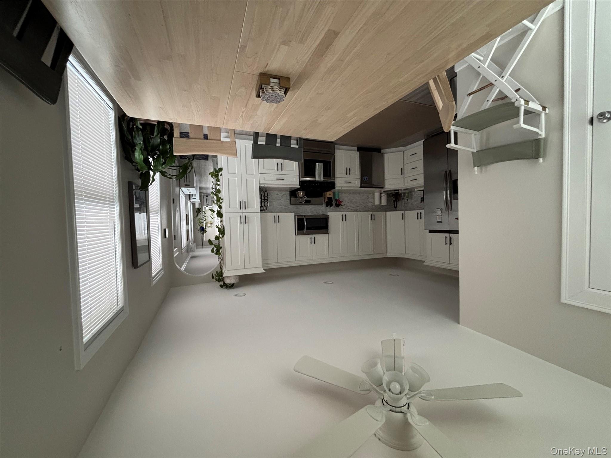 #7 photo, 412 W Hudson Street, Long Beach , NY 11561