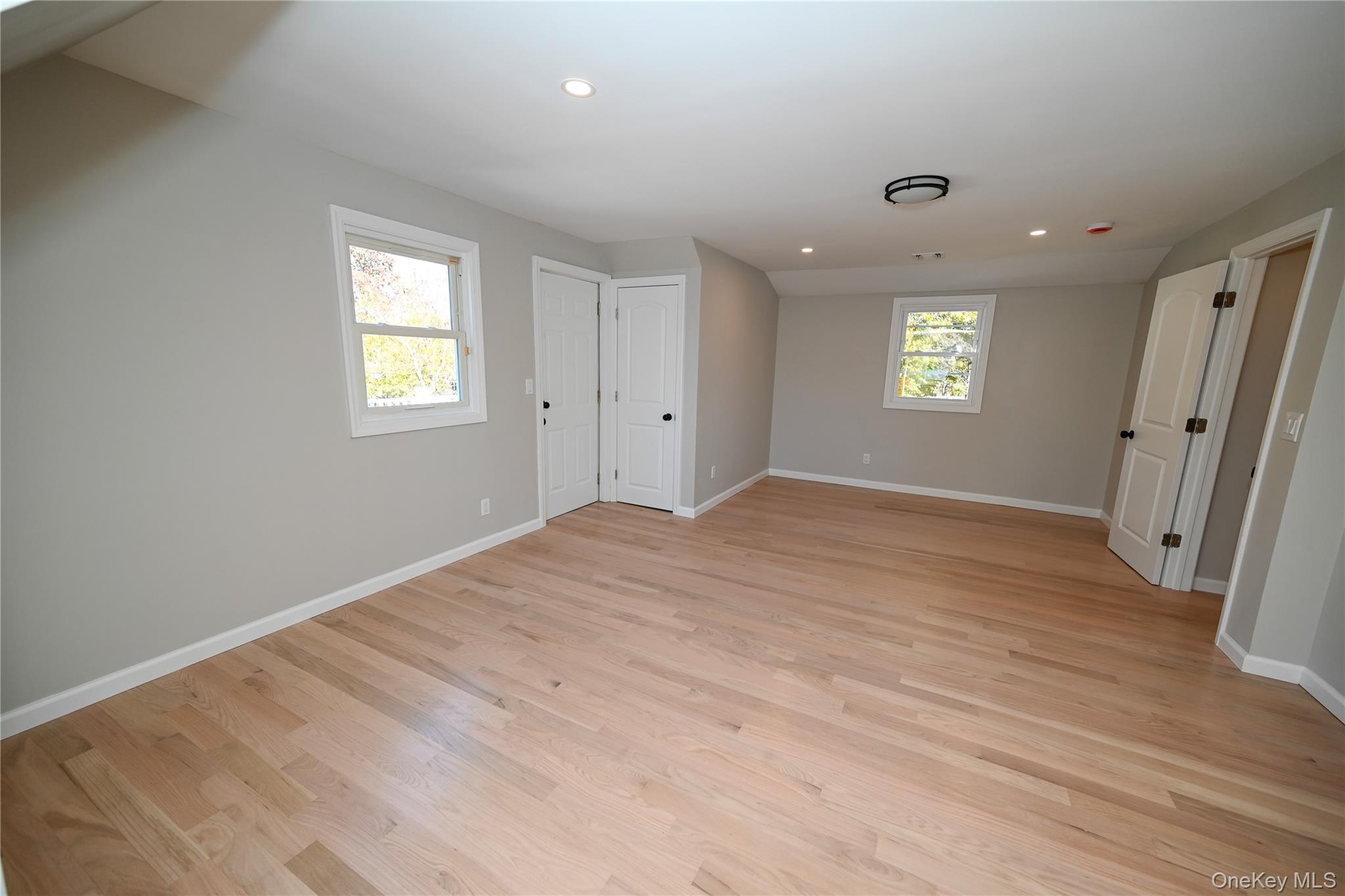 #20 photo, 124 Willett Place, Roosevelt , NY 11575