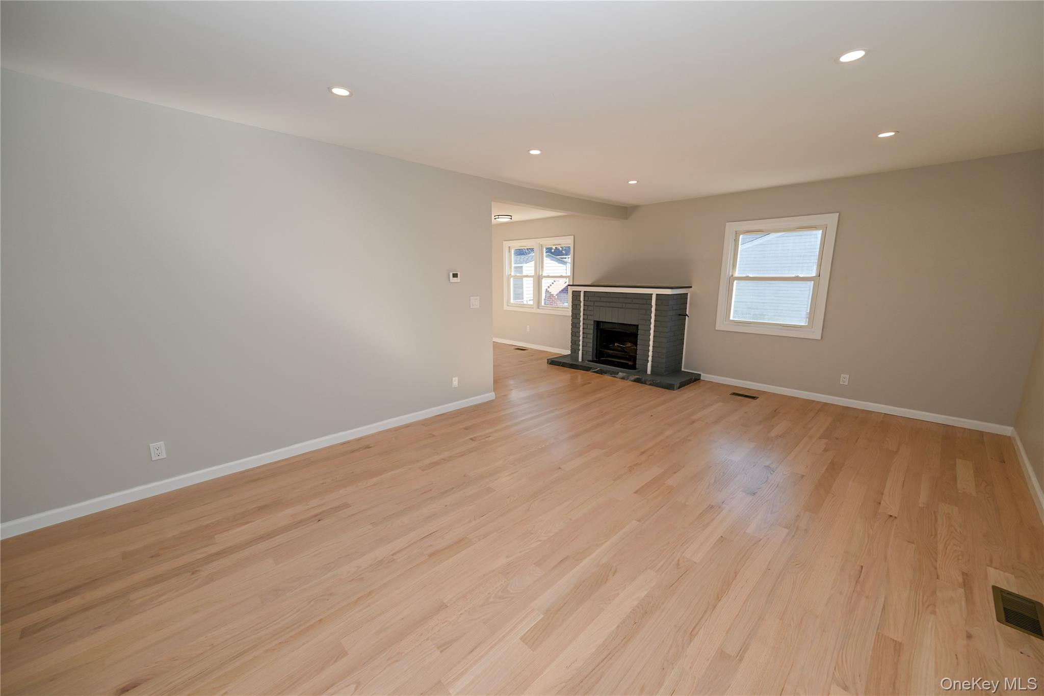 #3 photo, 124 Willett Place, Roosevelt , NY 11575