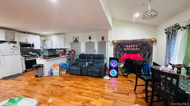 #3 photo, 11915 193rd Street, Jamaica , NY 11412