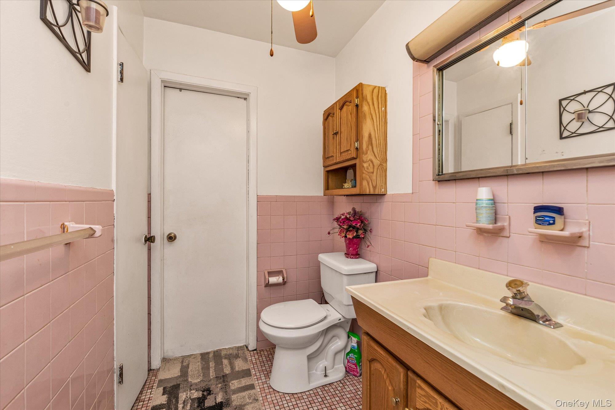 #11 photo, 270 Smith Avenue, Islip , NY 11751