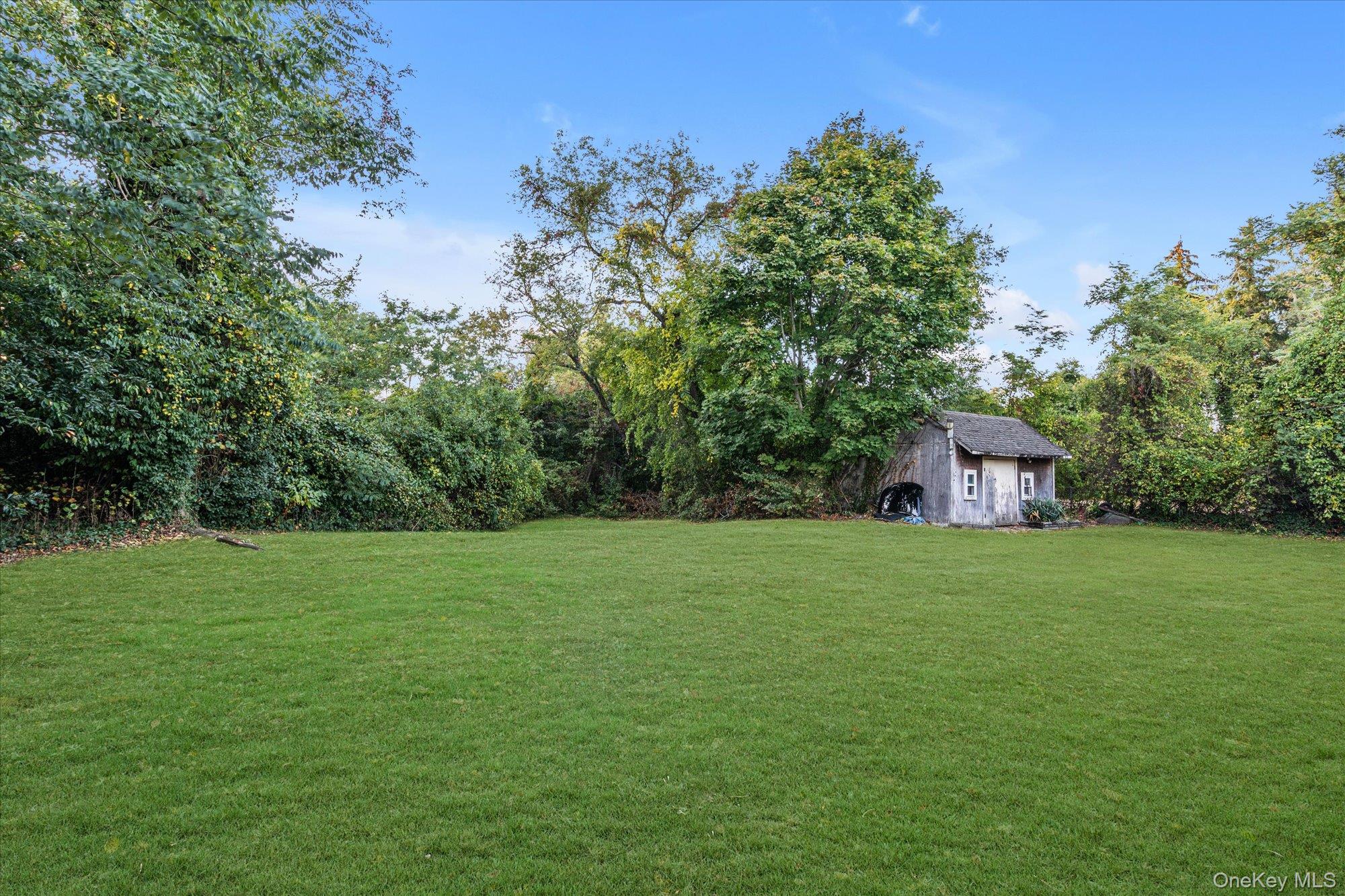 #17 photo, 270 Smith Avenue, Islip , NY 11751