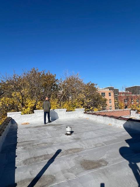 #10 photo, 31-49 33 street, Astoria , NY 11106