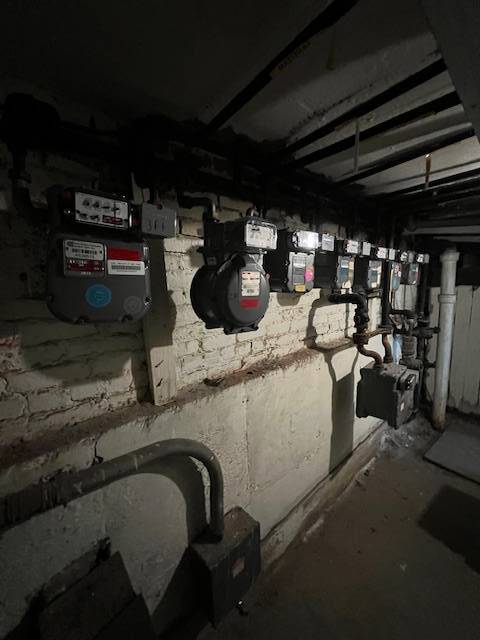 #15 photo, 31-49 33 street, Astoria , NY 11106