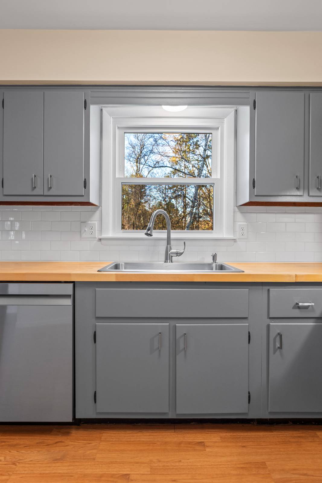 #12 photo, 10 Dawn Dr, Glenville , NY 12302