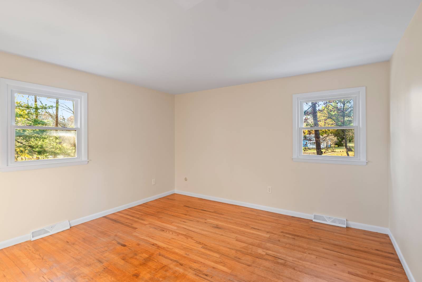 #18 photo, 10 Dawn Dr, Glenville , NY 12302