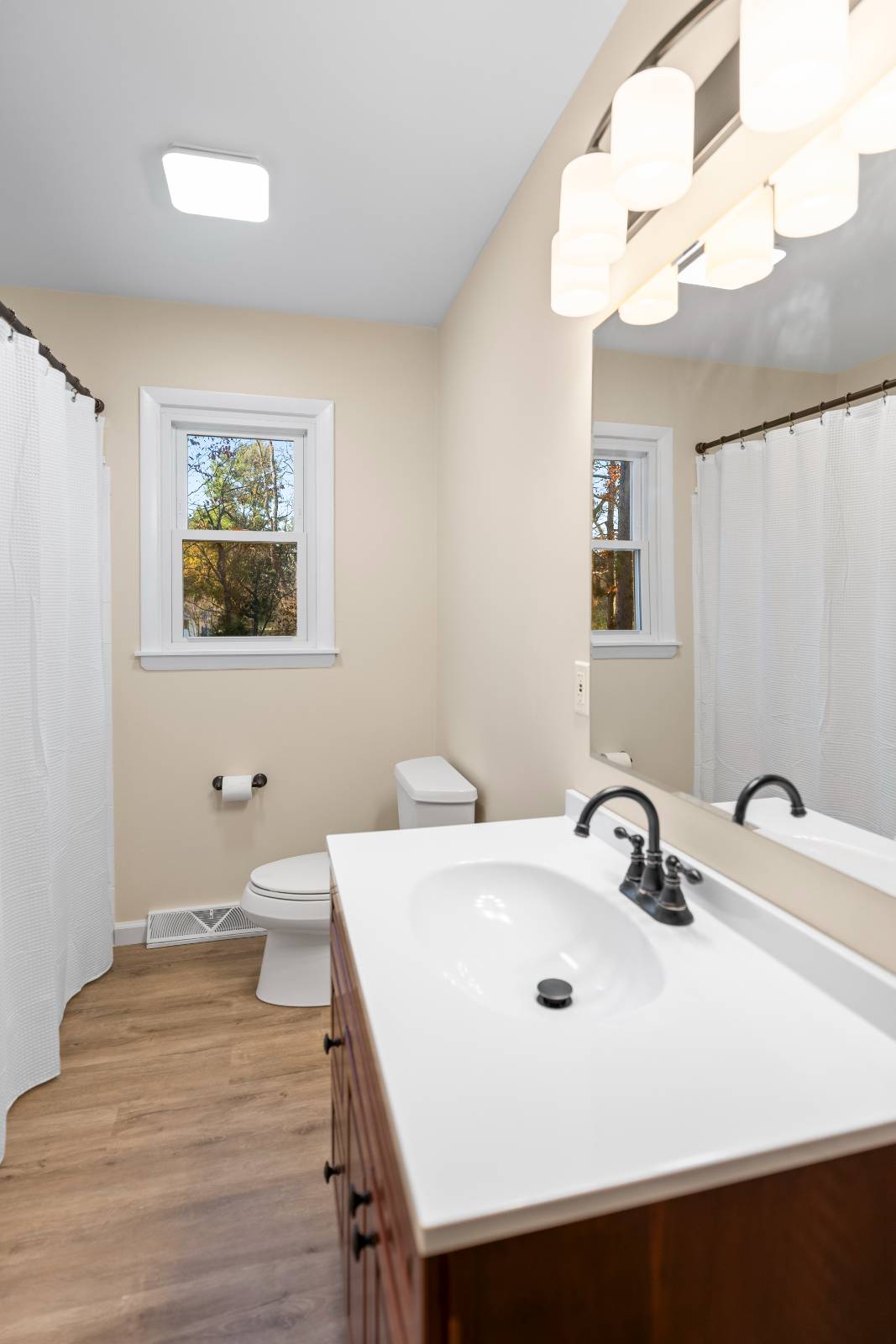 #20 photo, 10 Dawn Dr, Glenville , NY 12302