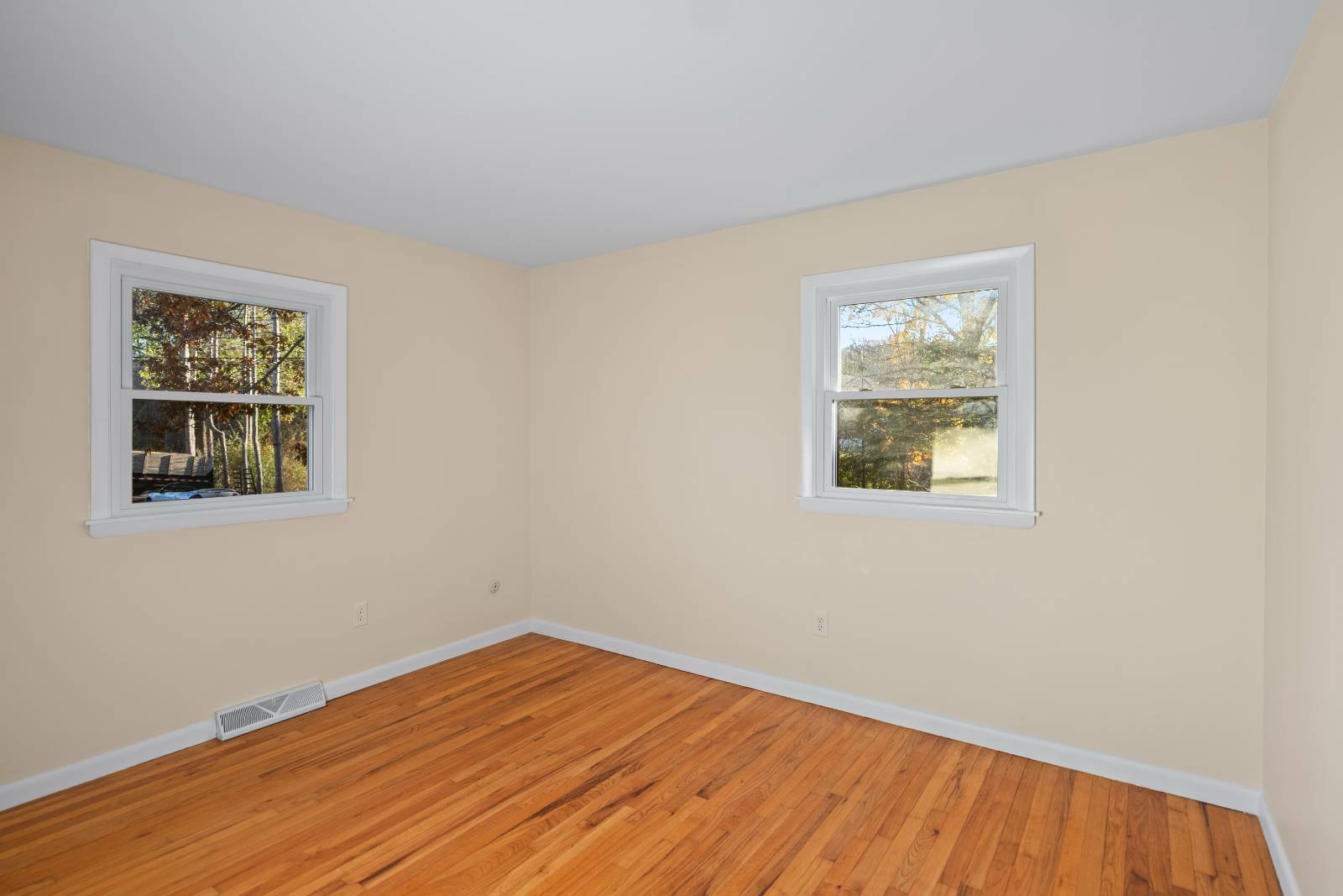 #22 photo, 10 Dawn Dr, Glenville , NY 12302